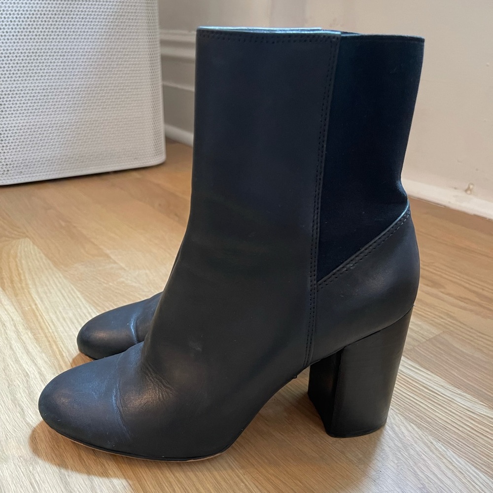 Dolce Vita Black Booties